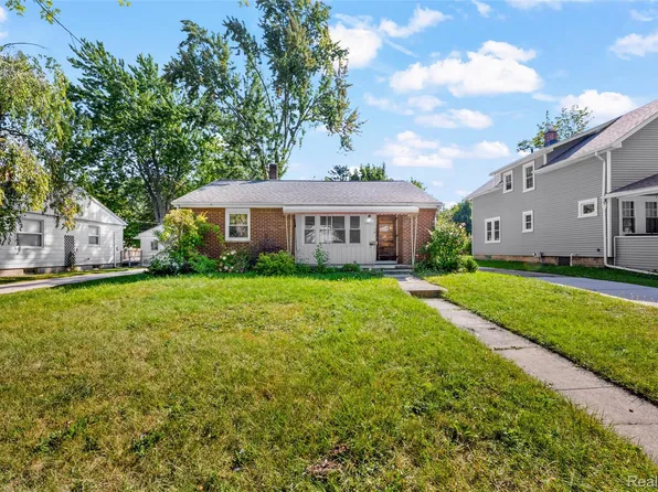 111 S Highland St, Mount Clemens, MI 48043