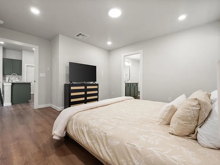 2140 Kokomo Ave — Photo 12