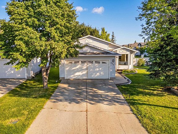 2nd image of 468 Davenport Pl