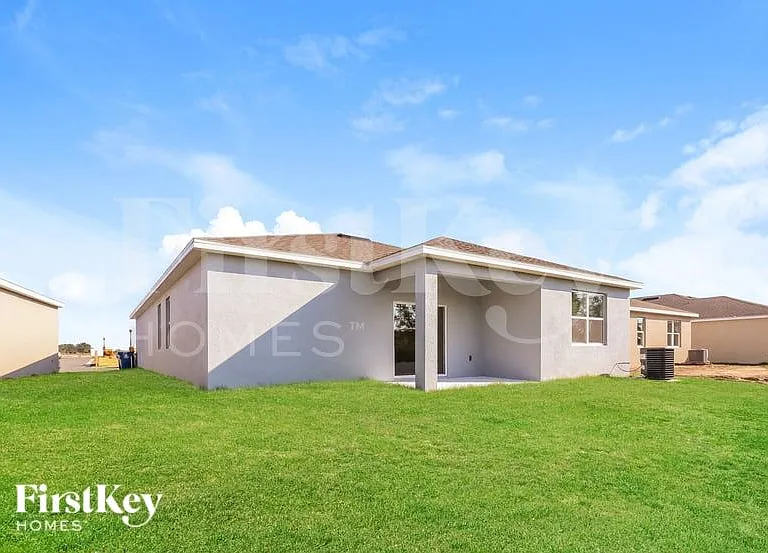 332 Corbel Ln — Photo 15
