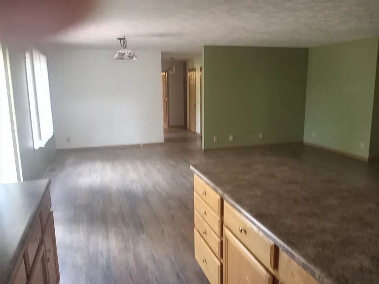 8 Aaron Ln — Photo 4