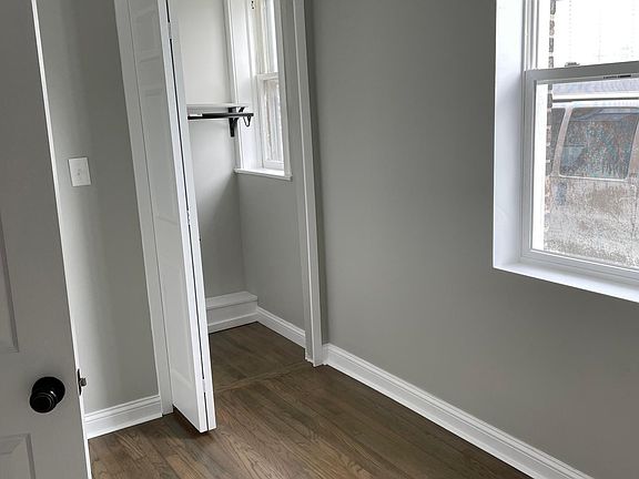 4th image of 3010 W 41st Pl #1