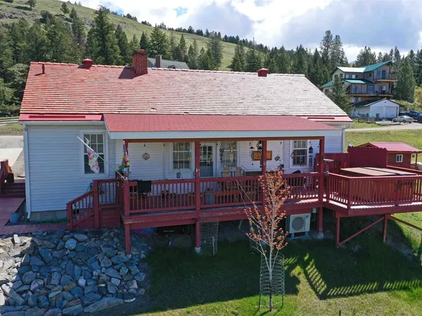 156 Bootleg Rd, Eureka, MT 59917