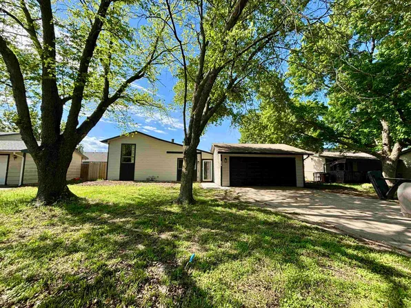 1123 W 4th St, Haysville, KS 67060