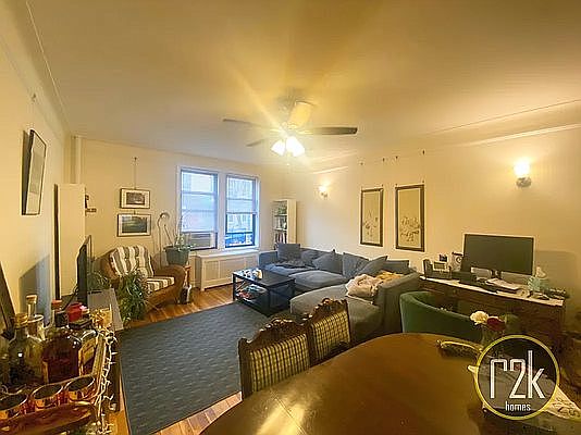 3rd image of 3279 44th St #1E
