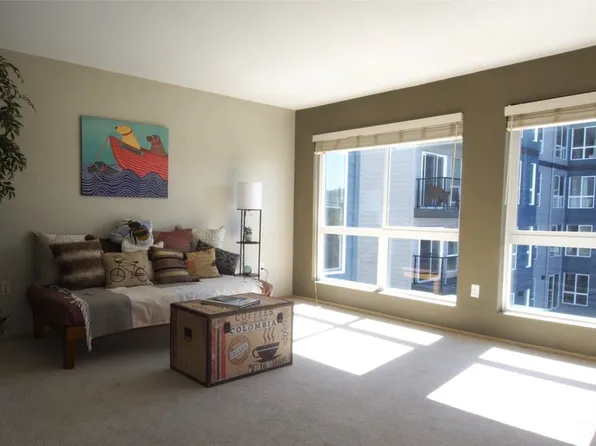 2818 Grand Ave Unit B407, Everett, WA 98201