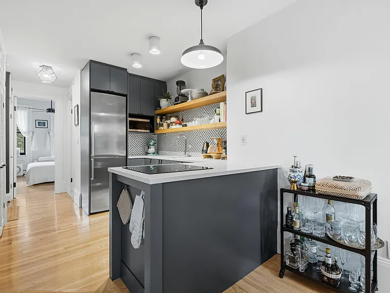79 Montgomery St #2 — Photo 9
