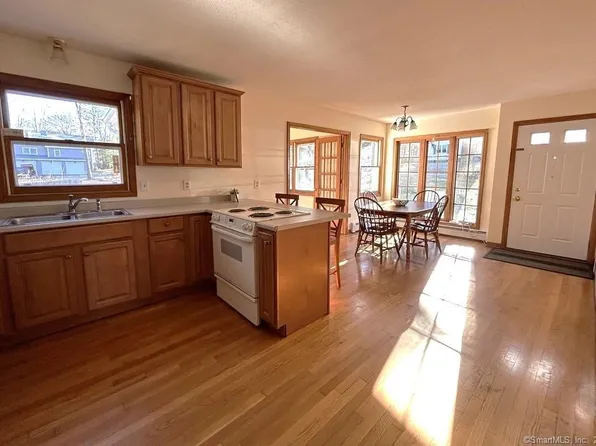 82 Eaton Road, Tolland, CT 06084