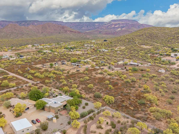 45020 N 22ND Street #-, New River, AZ 85087