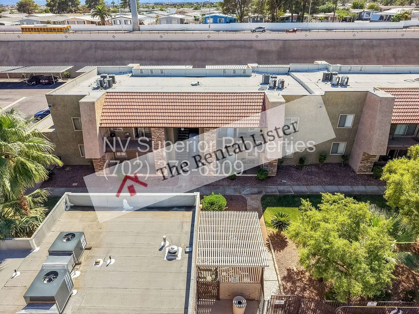 SW!! Guard Gated!! Clubhouse, Community Pools, Spa, Exercise room, Tennis Courts, Parks. Upstairs... — Photo 2