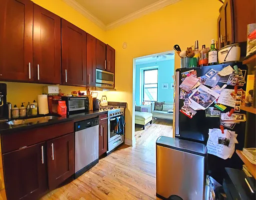 Rented by Compass | media 22