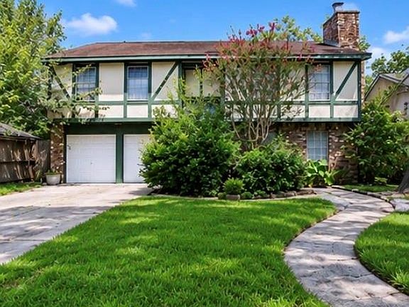 3rd image of 379 Richvale Ln
