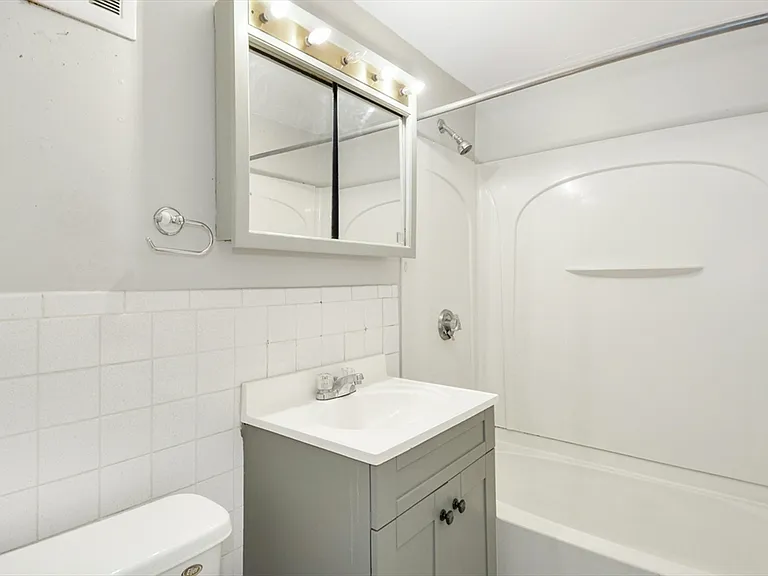 261 Boston Post Rd E #2 — Photo 11