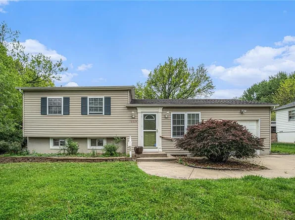 10024 Kessler St, Overland Park, KS 66212
