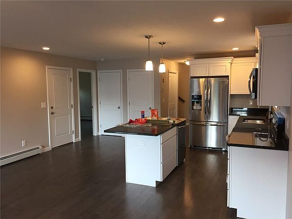 3rd image of 4 Coral Lane #6