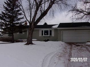 5071 Castleview Dr, Charlevoix, MI 49720