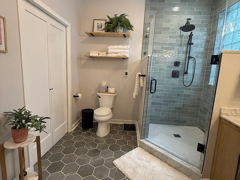 2302 W North Ave #2W — Photo 15