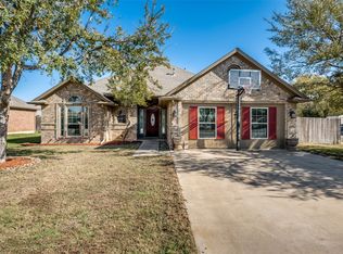 1149 Serendipity Cir, Sanger, TX 76266