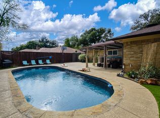 2404 Crestview Cir, Irving, TX 75062