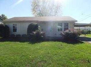 372 Chrysler Ln, Fenton, MO 63026
