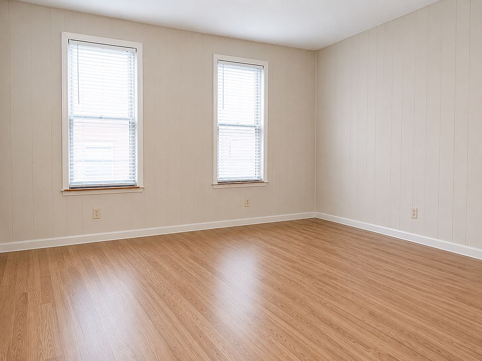 2nd image of 11 S 3rd St Floor 2