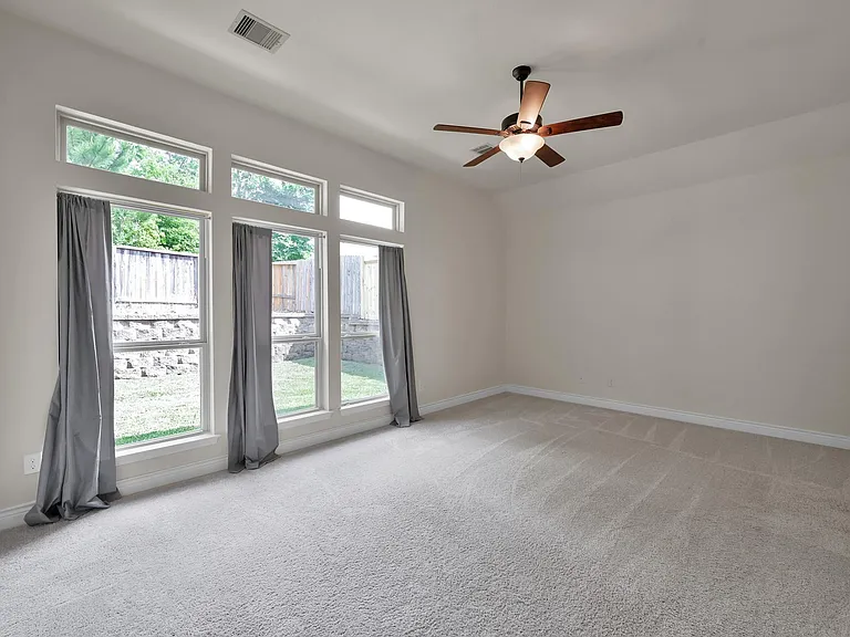 122 Kinnerly Peak Pl — Photo 17