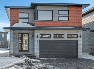 623 Miikana Rd, Ottawa, ON K1X0J6