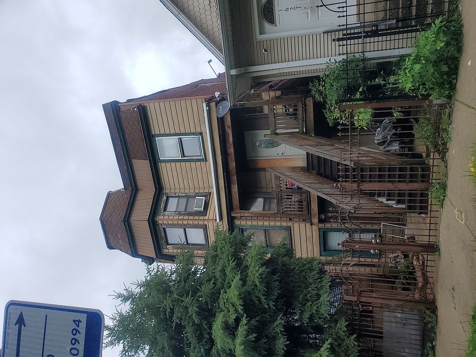 2nd image of 1629 N Sawyer Ave