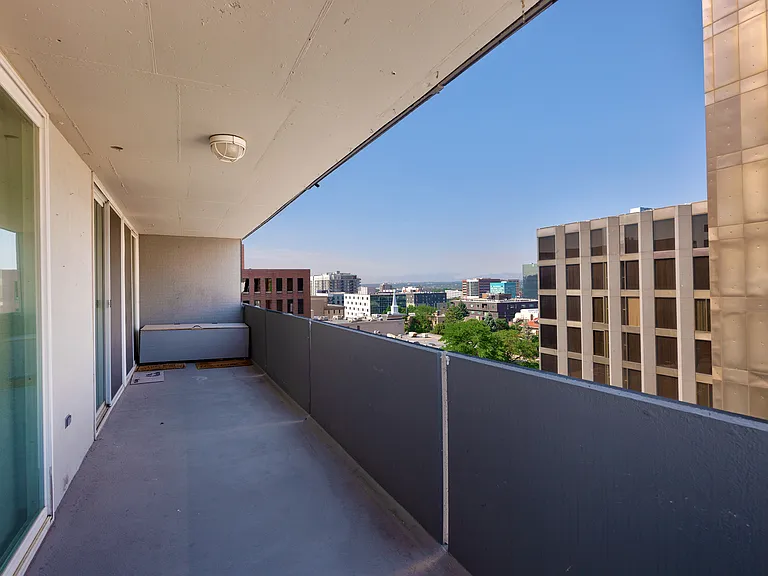 909 N Logan St #8F — Photo 8