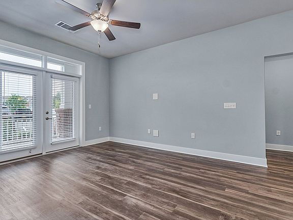 3rd image of 10520 Stoney Bluff Dr #107