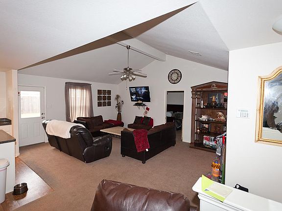 2nd image of 6811 Dolan Bluff Ln