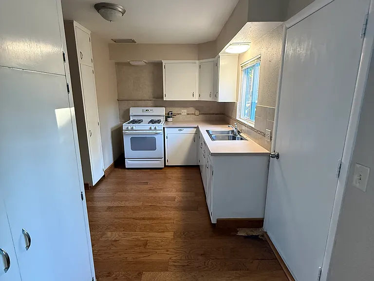 18510 SE Blanton St #1 — Photo 4