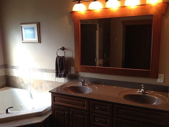 4th image of 3334 Weston Dr