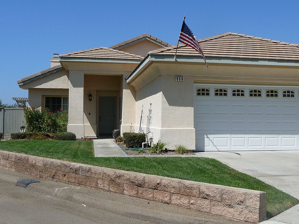 1st image of 950 Bel Air Dr E