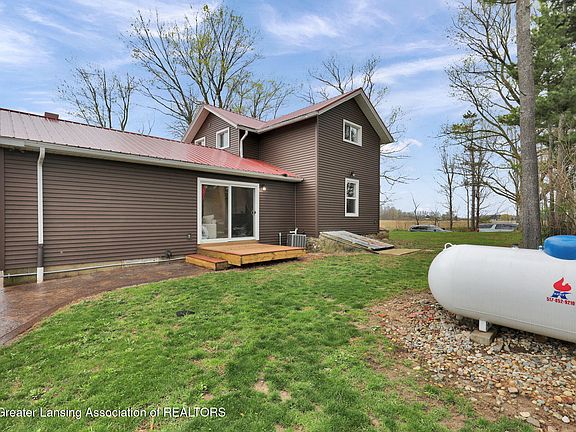 5th image of 5893 S Pease Rd
