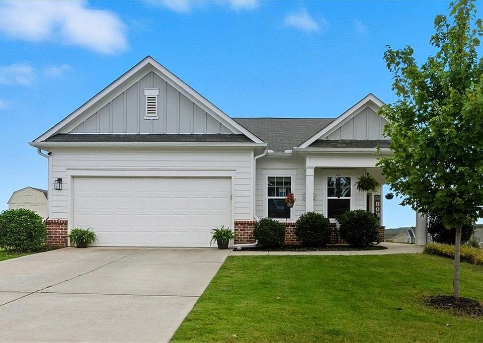 1st image of 300 Pescara Ct NW