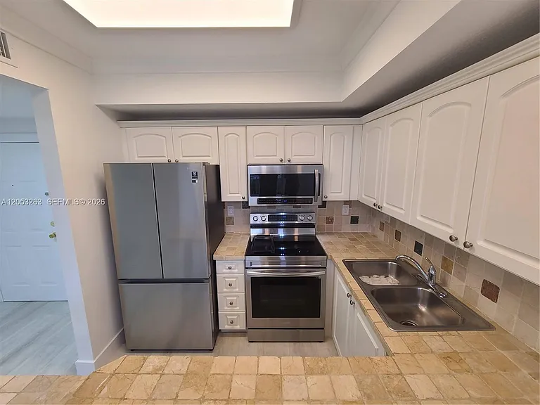 3500 Coral Way #812 — Photo 12