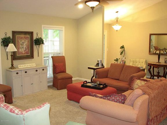 4th image of 5190 Clubhouse Dr
