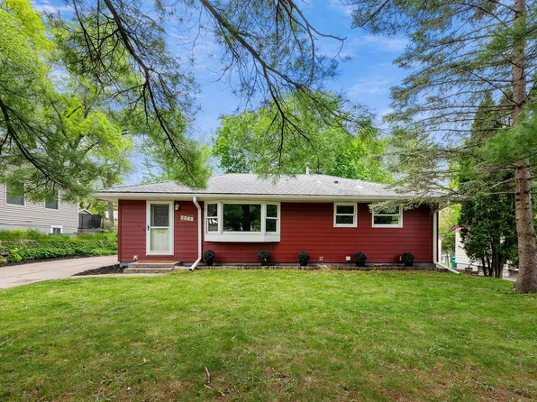 6918 34th Ave N, Crystal, MN 55427