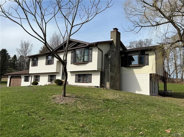 1650 Starry Ln, Effort, PA 18330