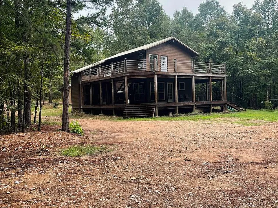 211 Silo Creek Ln