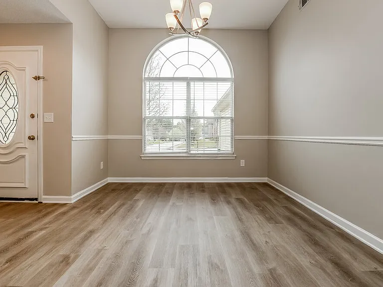 5467 Sapphire Cir — Photo 5