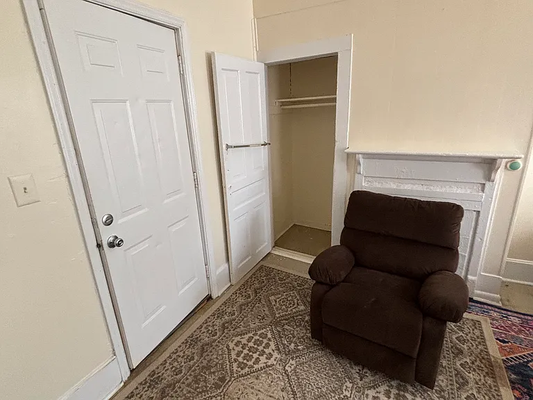 904 Merritt Dr #2 — Photo 5