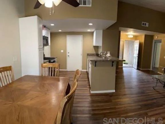 5th image of 1431 Monroe Cir