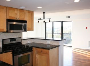 700 1st St APT 15W, Hoboken, NJ 07030