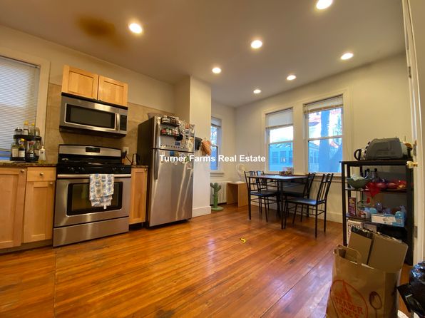 79 Brook St APT 1