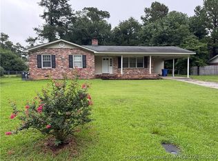 6427 Freeport Rd, Fayetteville, NC 28303