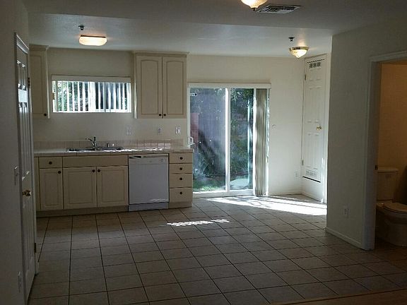 3rd image of 15916 Sherman Way APT 3