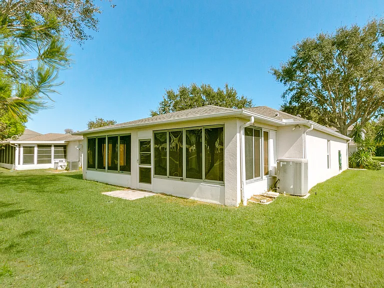 Large Yard & Enclosed Patio