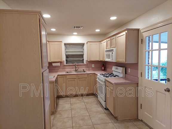 3rd image of 1609 Maine Ave